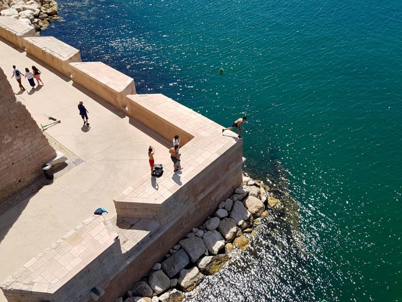 Apartment Calanques Pres Du Vieux Port Marseilles
